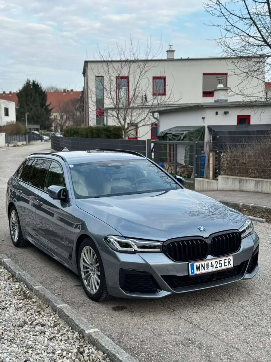 BMW 5 Series 2020 photo 2
