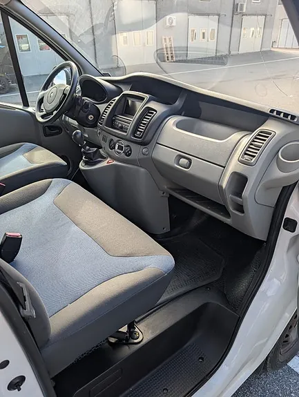 Renault Trafic 2014 photo 5