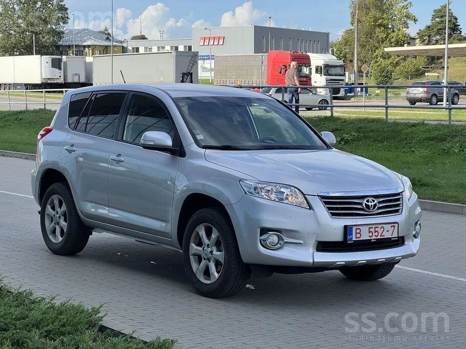 Toyota Rav4 2011 photo 3