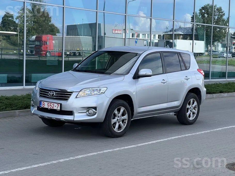 Toyota Rav4 2011 photo 2