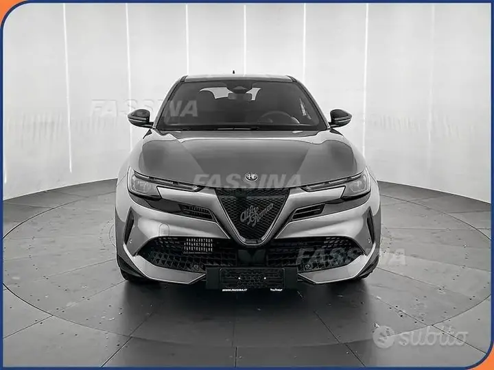 Alfa Romeo Junior 2026 photo 2