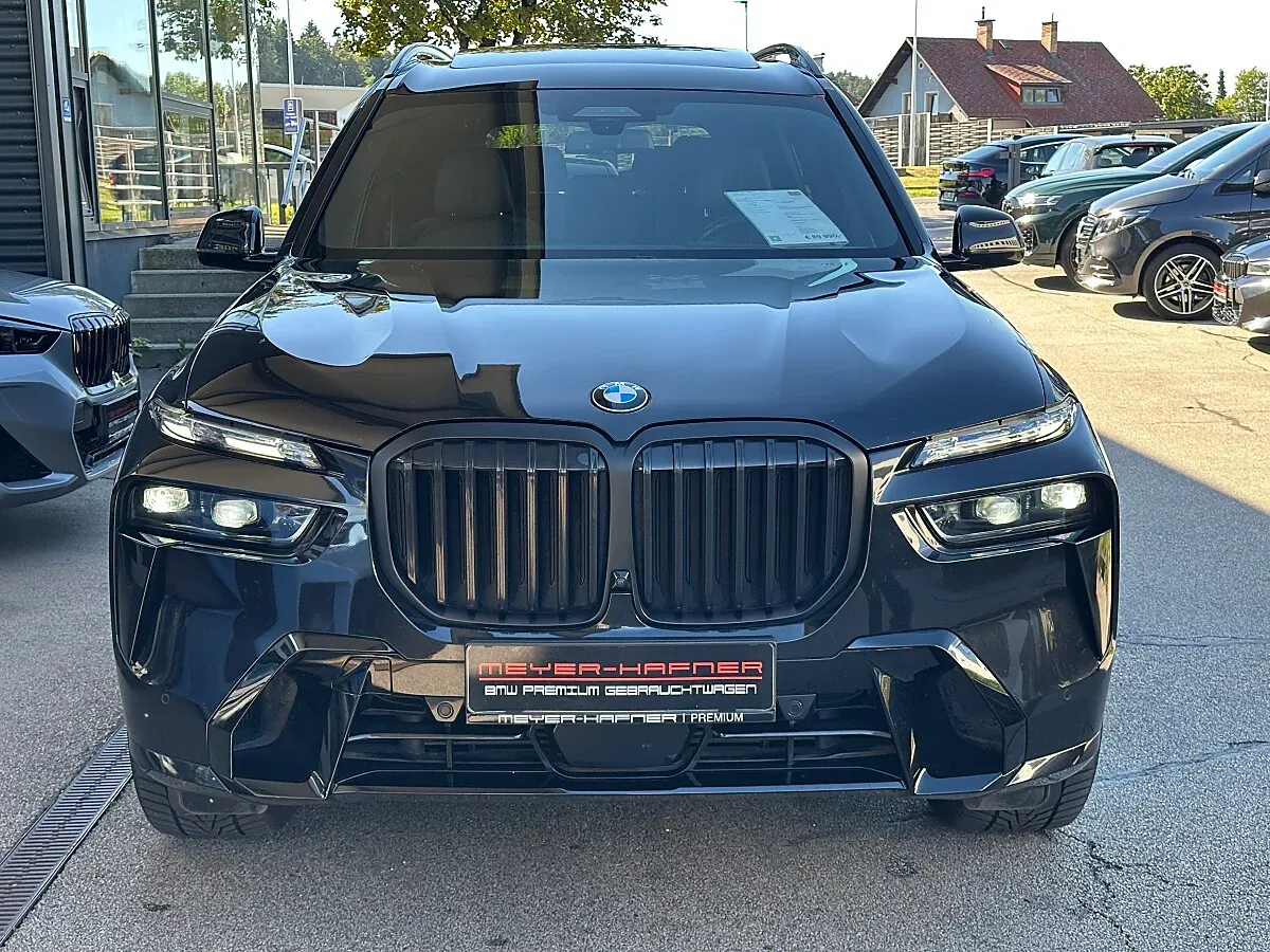 BMW X7 2024 photo 3