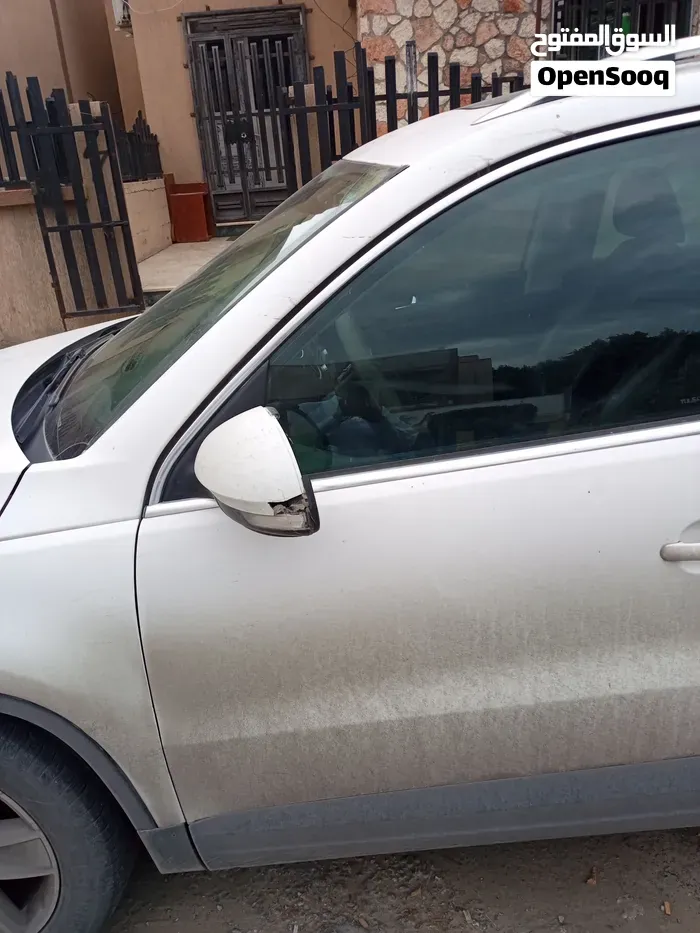 Volkswagen Tiguan 2011 photo 2