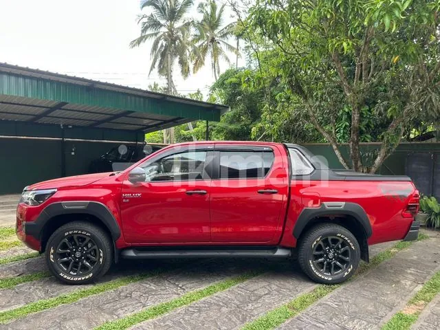 Toyota Hilux 2025 photo 3