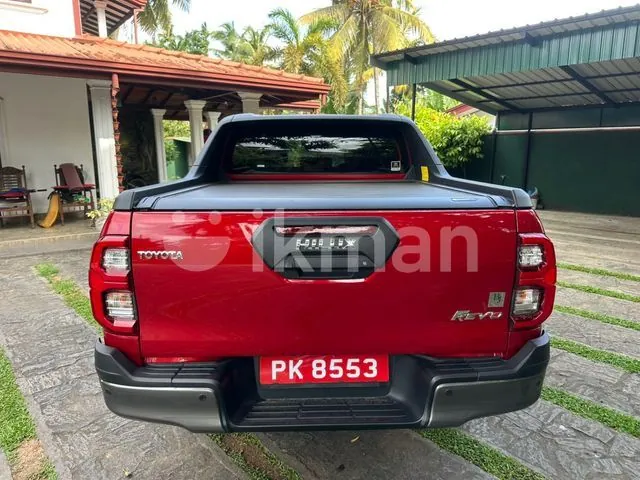 Toyota Hilux 2025 photo 5