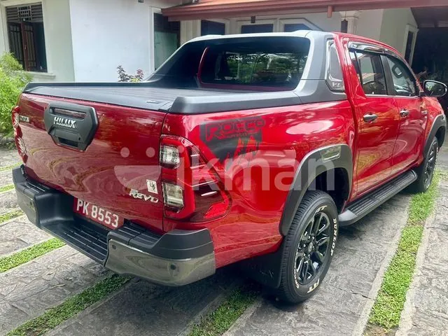 Toyota Hilux 2025 photo 4