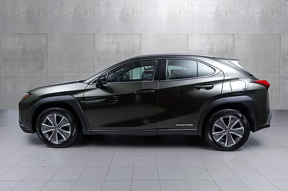 Lexus Ux300E 2022 photo 3
