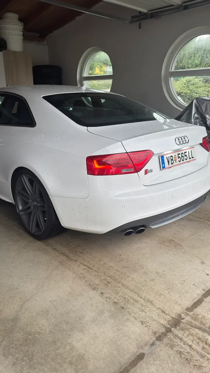 Audi A5 2008 photo 2