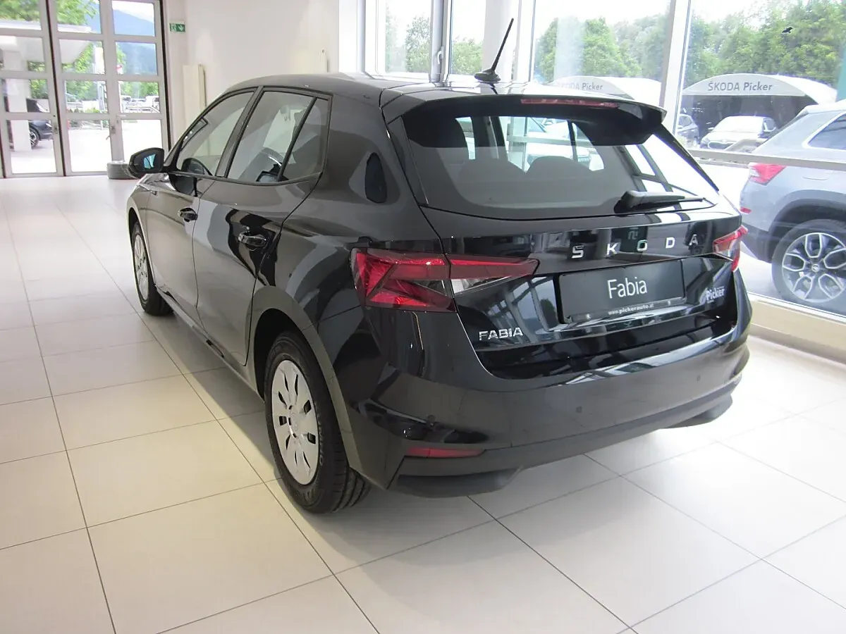 Skoda Fabia 2026 photo 3