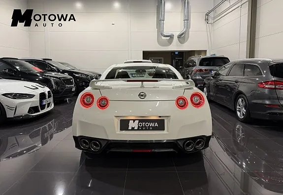 Nissan Gt-R 2015 photo 3