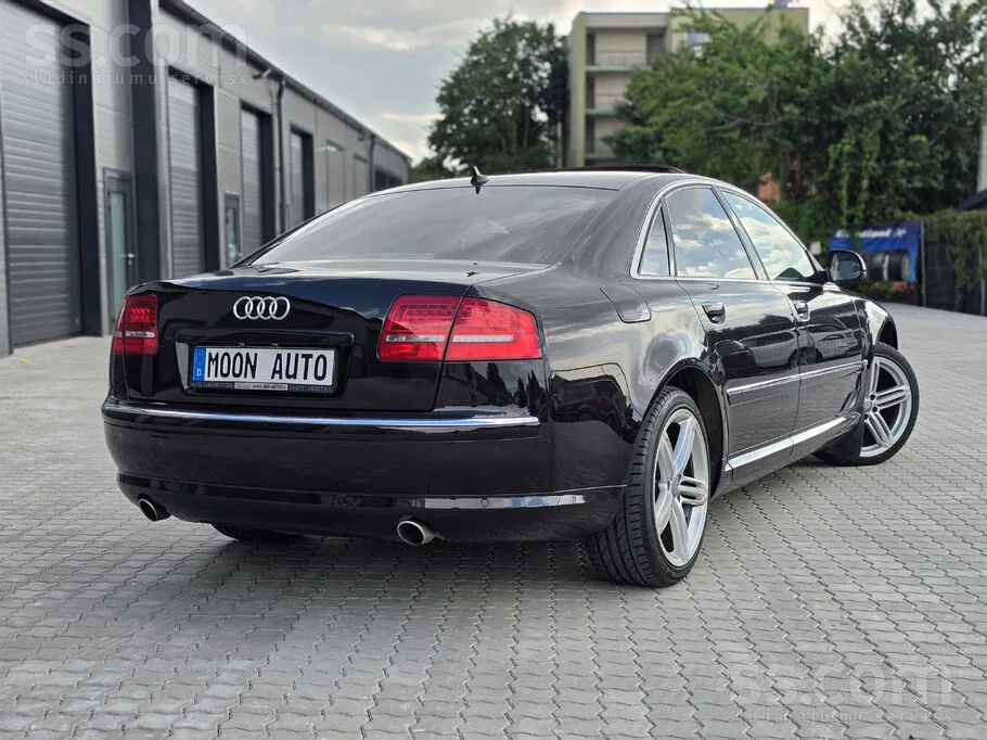 Audi A8 2008 photo 2