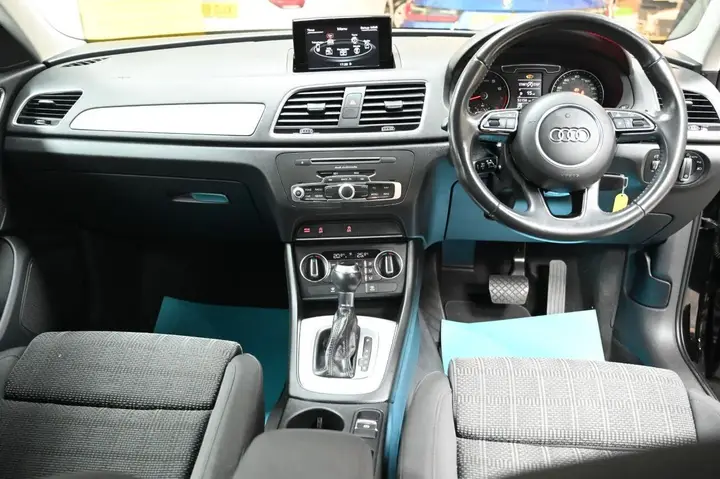 Audi Q3 2018 photo 3