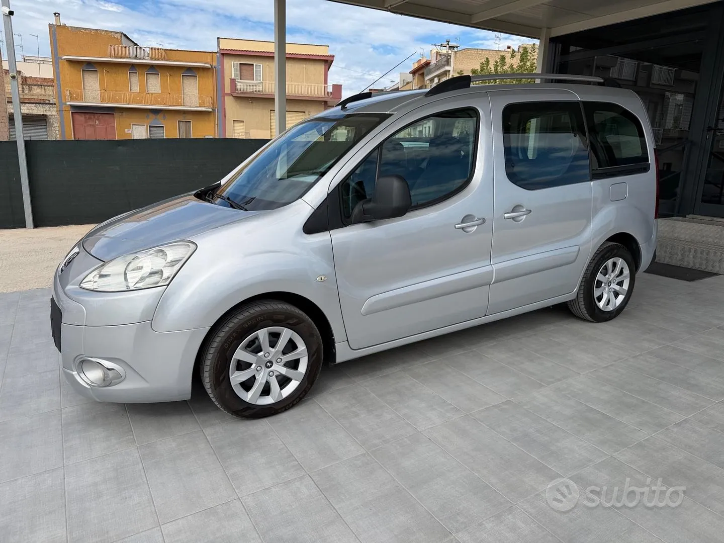 Peugeot Partner 2010 photo 4