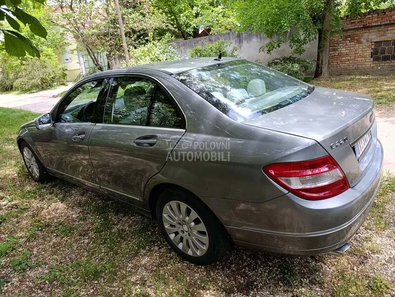 Mercedes-Benz C 220 2009 photo 3