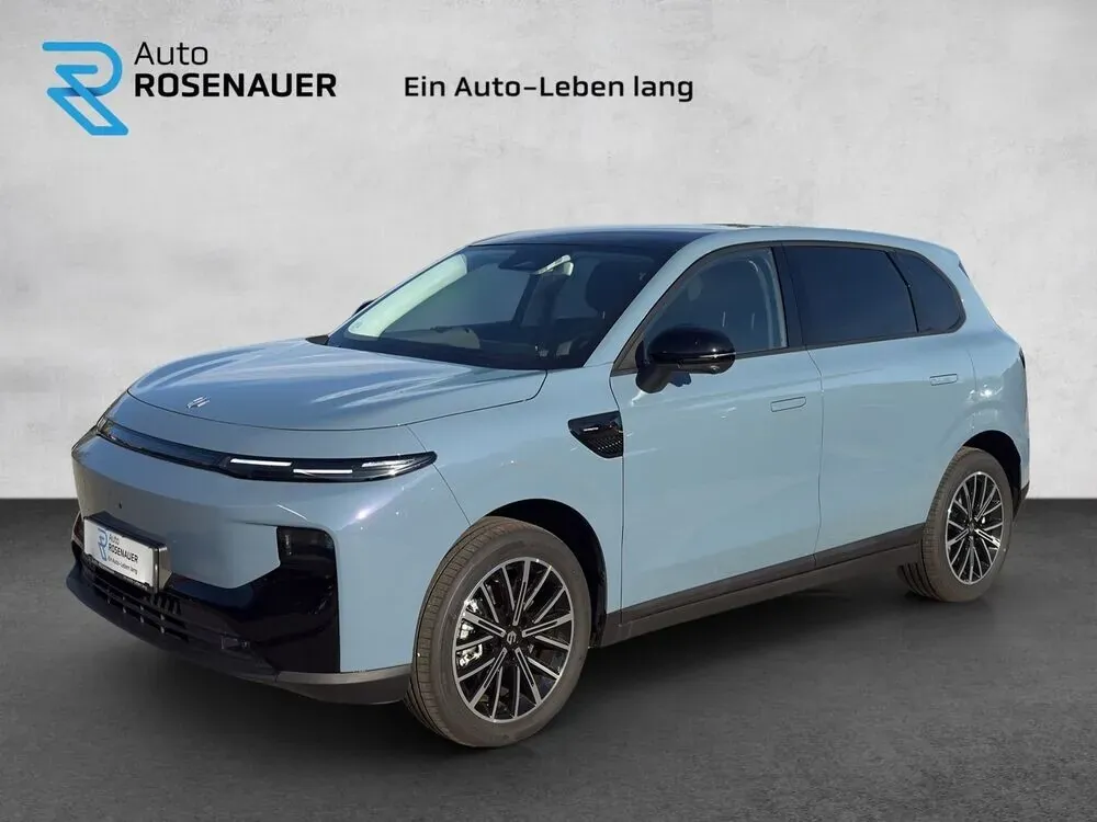 Leapmotor B10