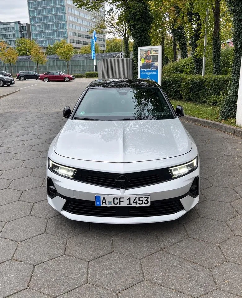 Opel Astra L