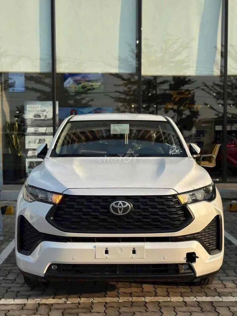 Toyota Innova Cross 2026 photo 3