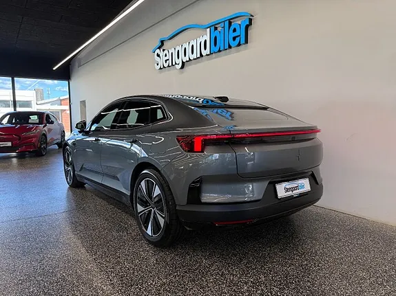 Polestar 4 2025 photo 5