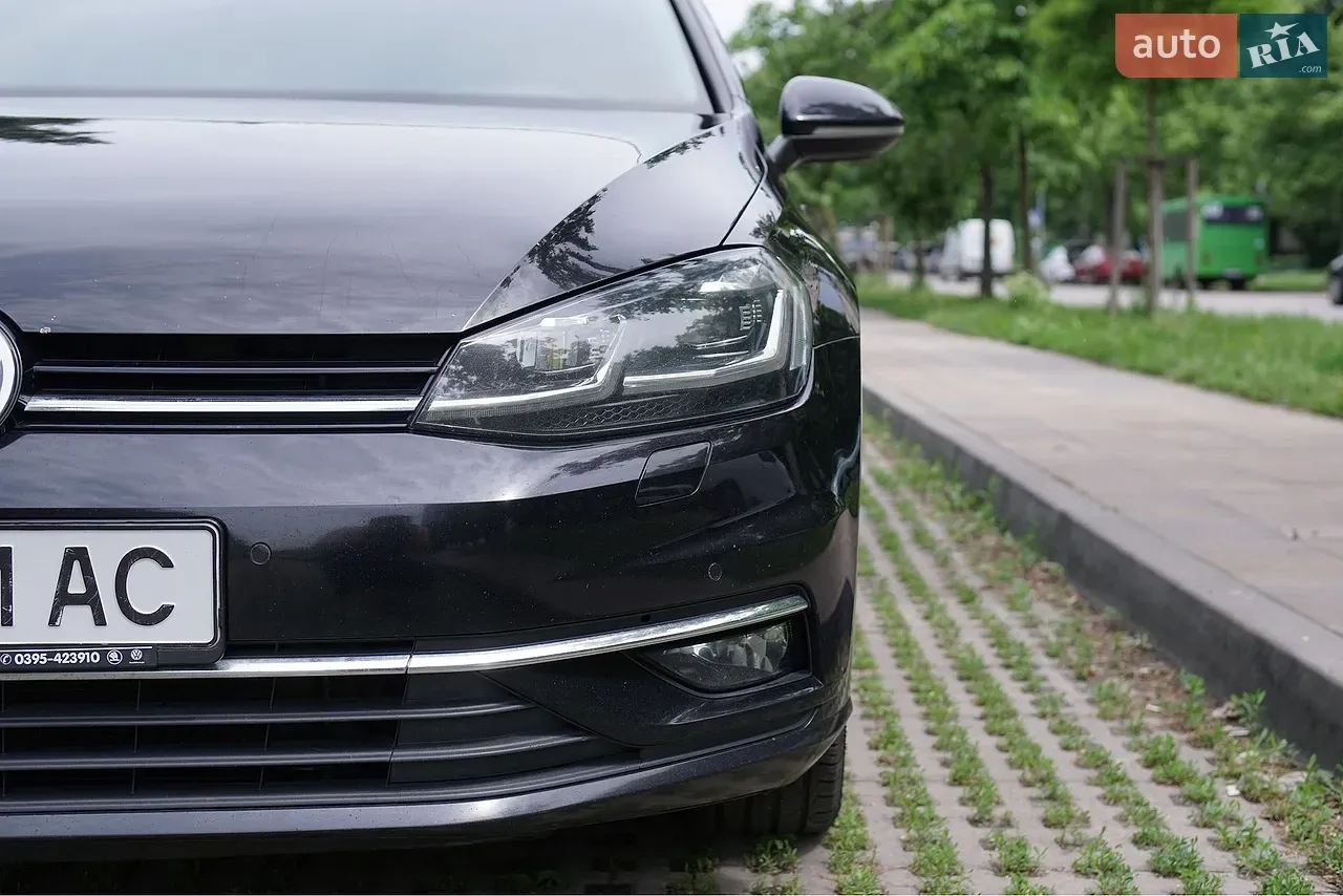 Volkswagen Golf 2018 photo 4