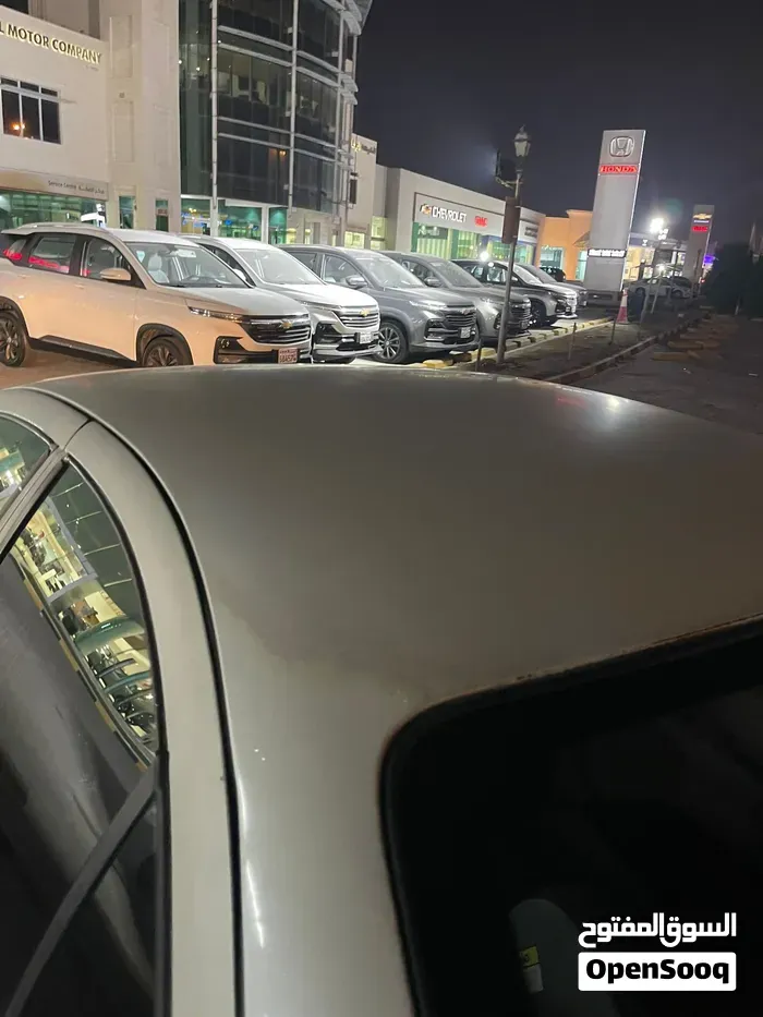 Nissan Sunny 2010 photo 3