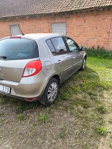 Renault Clio 2012 photo 4