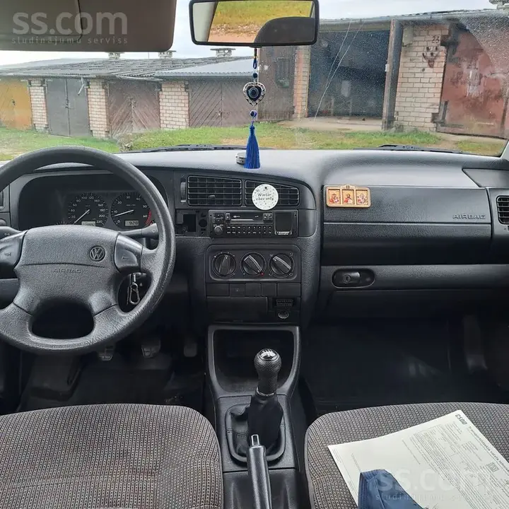 Volkswagen Golf 3 1996 photo 3