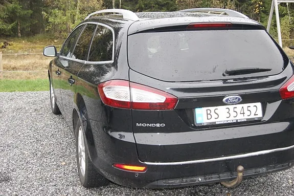 Ford Mondeo 2011 photo 2