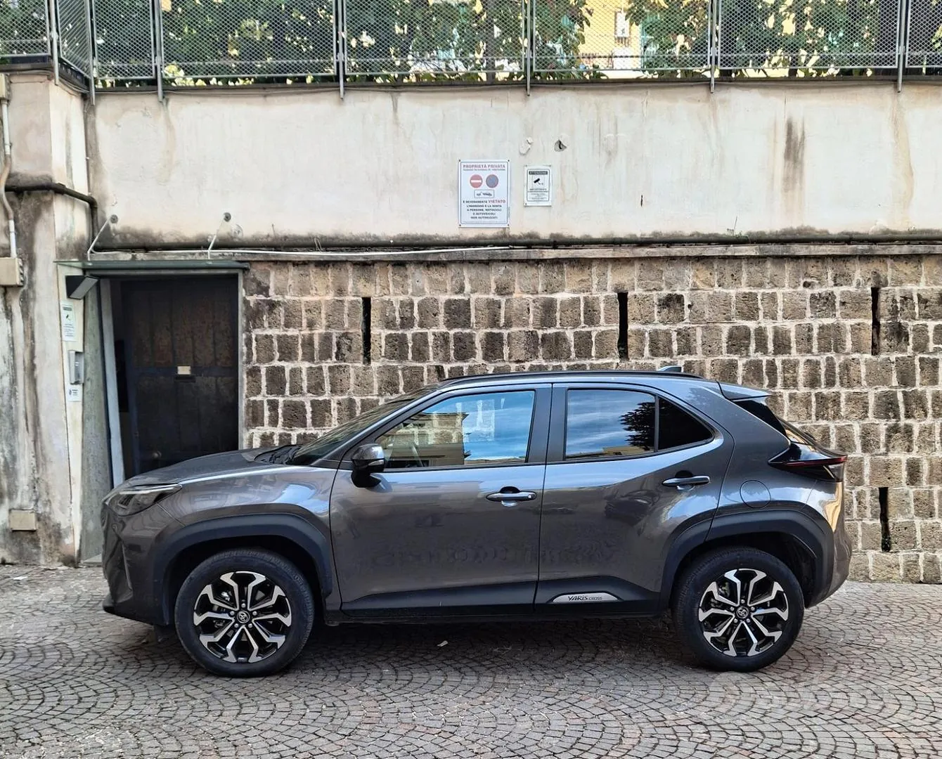 Toyota Yaris Cross 2023 photo 2