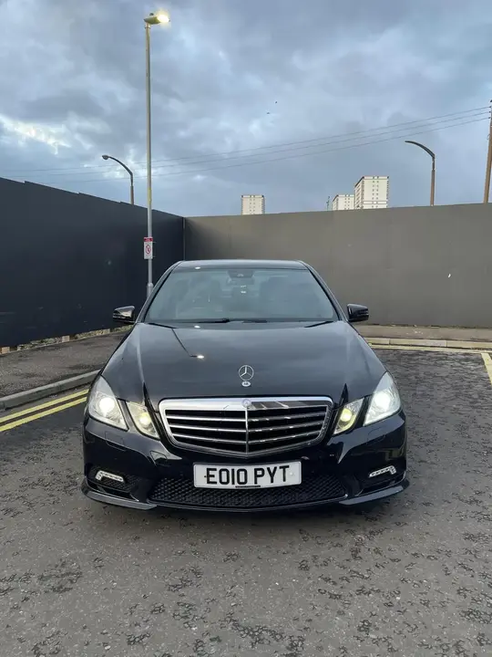 Mercedes-Benz E-Class 2010 photo 2