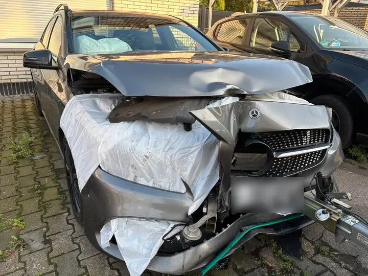 Mercedes-Benz A 200 D