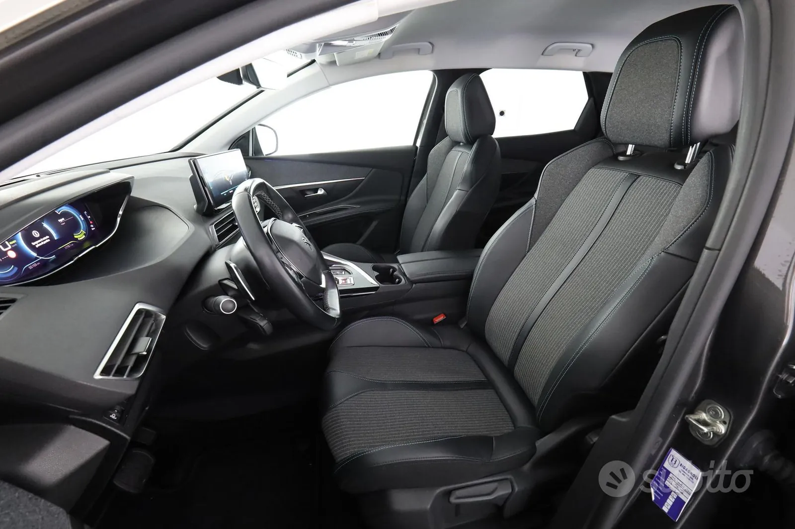 Peugeot 3008 2021 photo 2