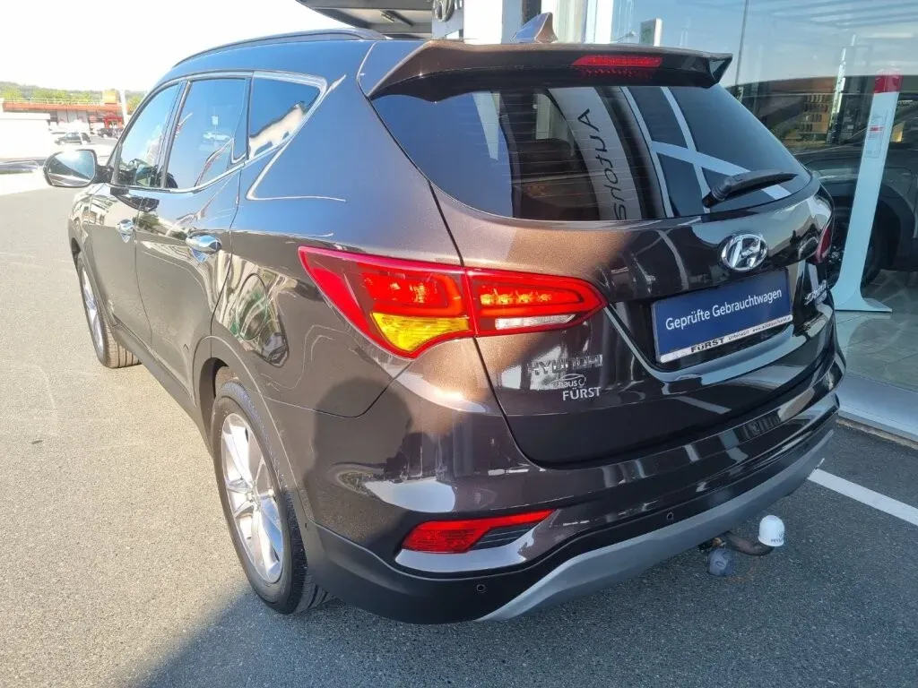 Hyundai Santa Fe 2017 photo 3