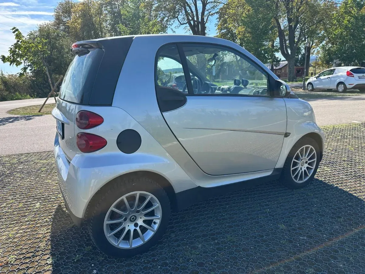 Smart Fortwo 2008 photo 2