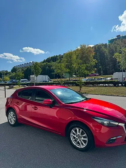 Mazda 3 2017 photo 2