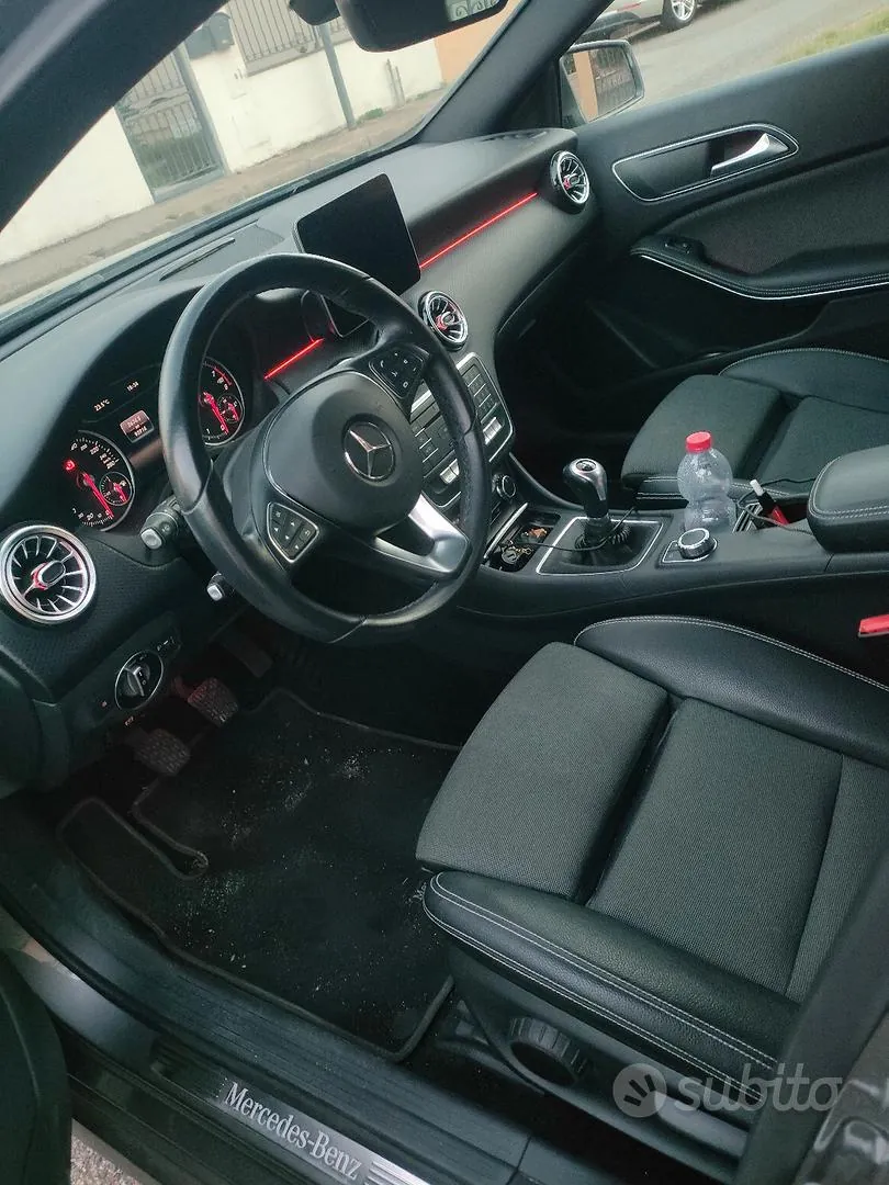 Mercedes-Benz A 2018 photo 3
