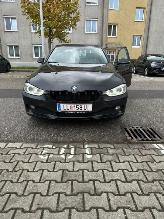 BMW 3 Series 2013 photo 2