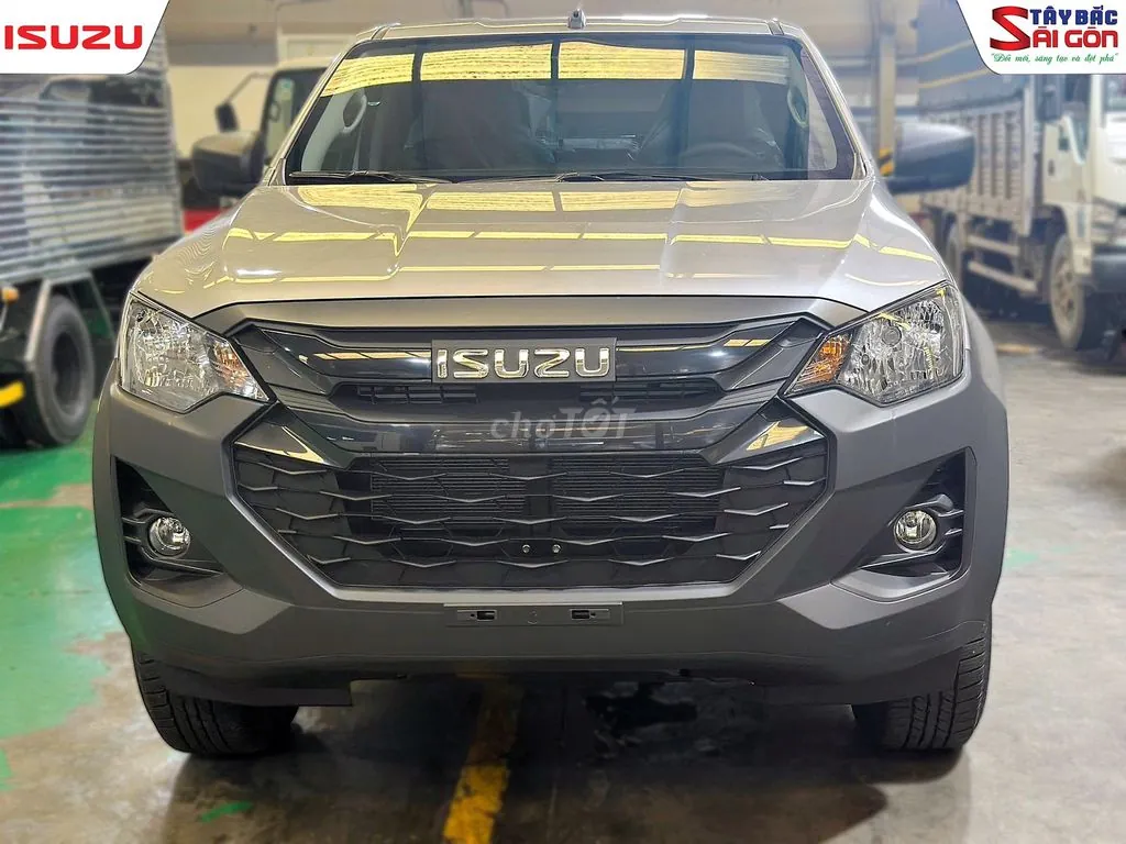 Isuzu Dmax 2025 photo 5