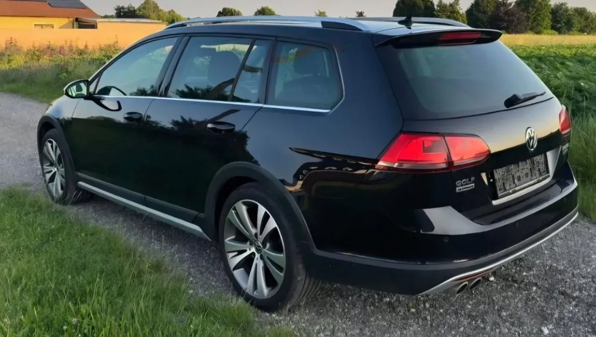 Volkswagen Golf 2015 photo 2
