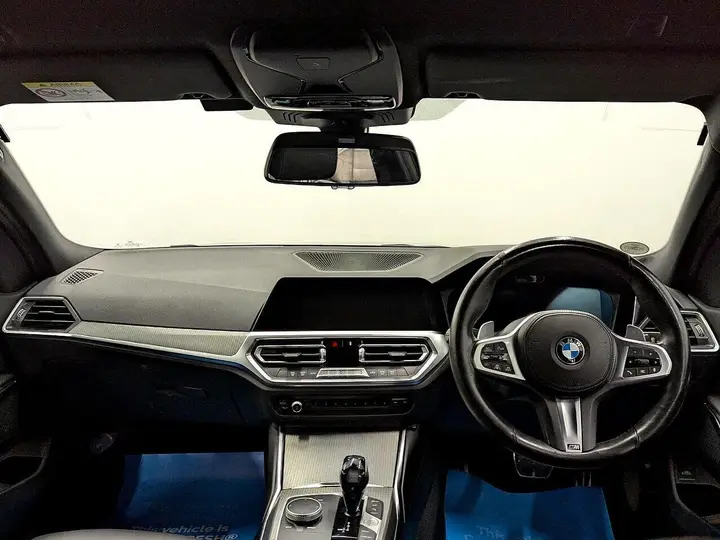 BMW 3 Series 2021 photo 3