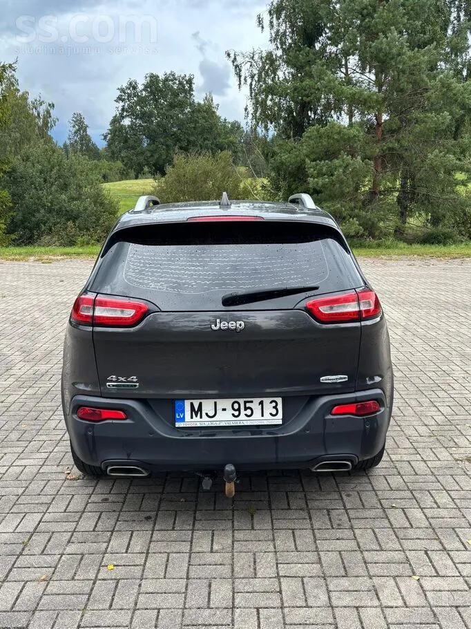 Jeep Cherokee 2015 photo 4