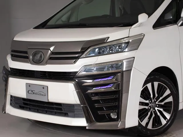 Toyota Vellfire 2018 photo 3