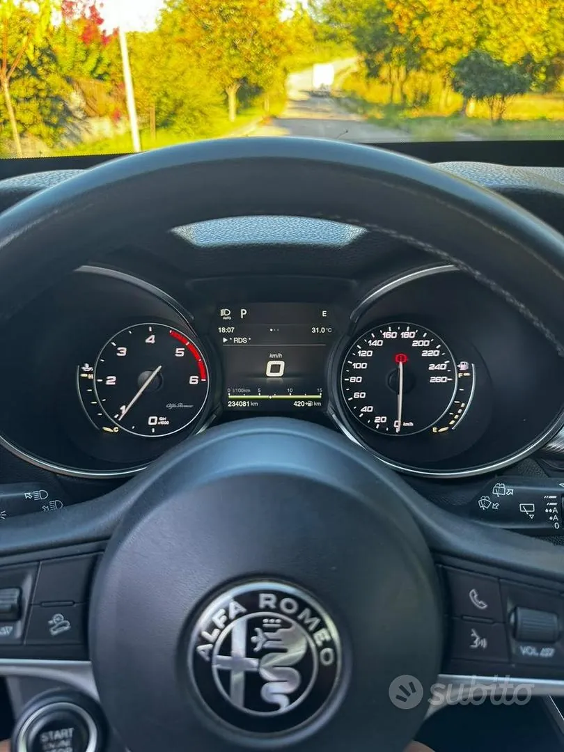 Alfa Romeo Stelvio 2018 photo 3