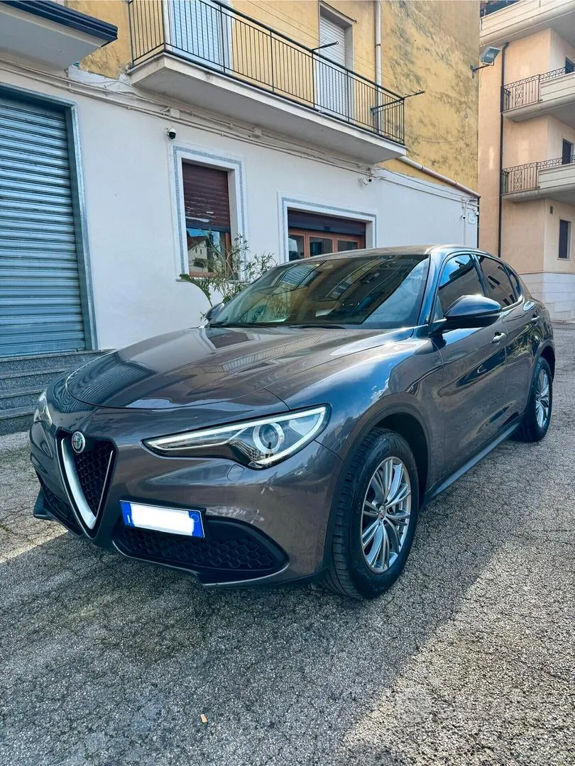 Alfa Romeo Stelvio 2022 photo 2