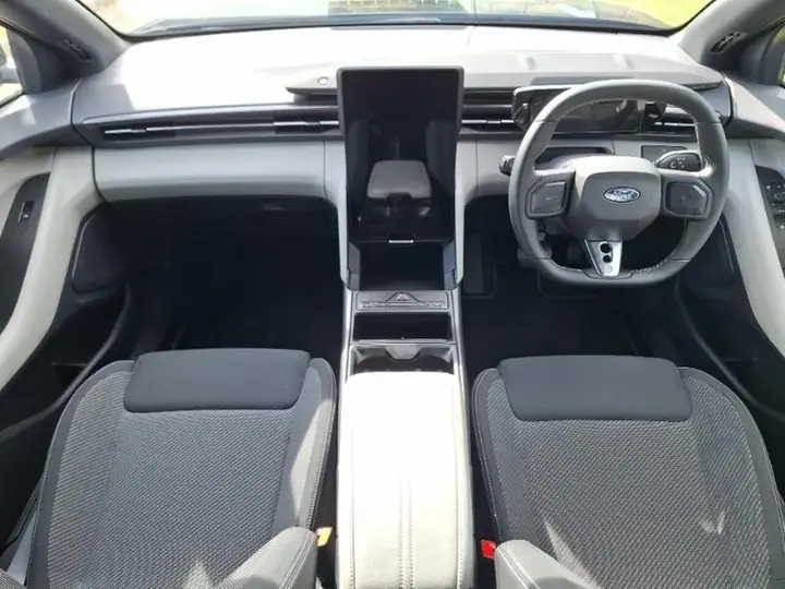 Ford Capri 2025 photo 3