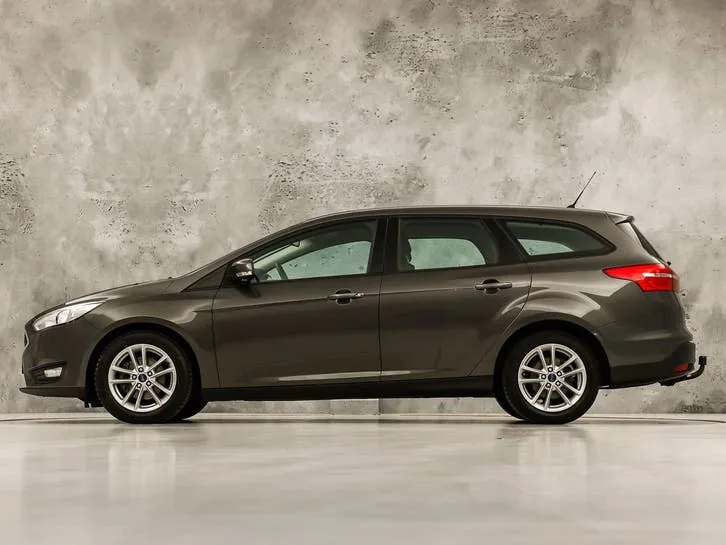 Ford Focus 2017 photo 2