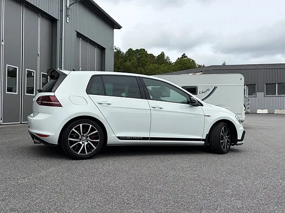 Volkswagen Golf 2017 photo 3