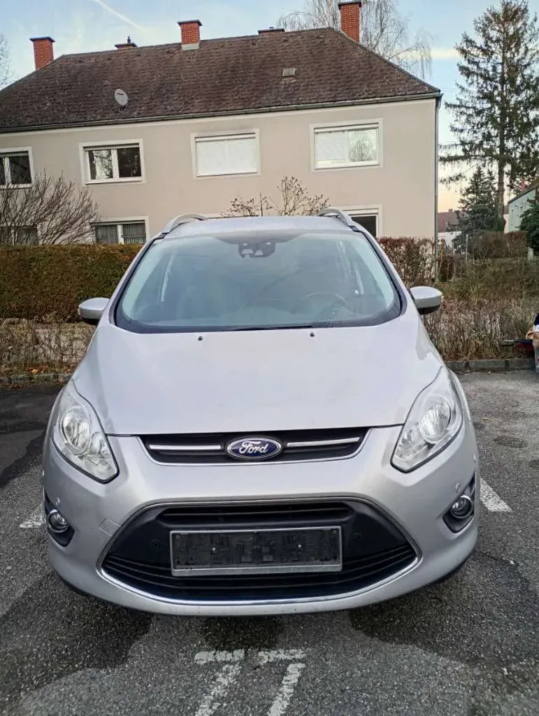 Ford C-Max 2015 photo 2