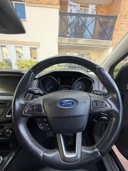 Ford Focus 2016 photo 2
