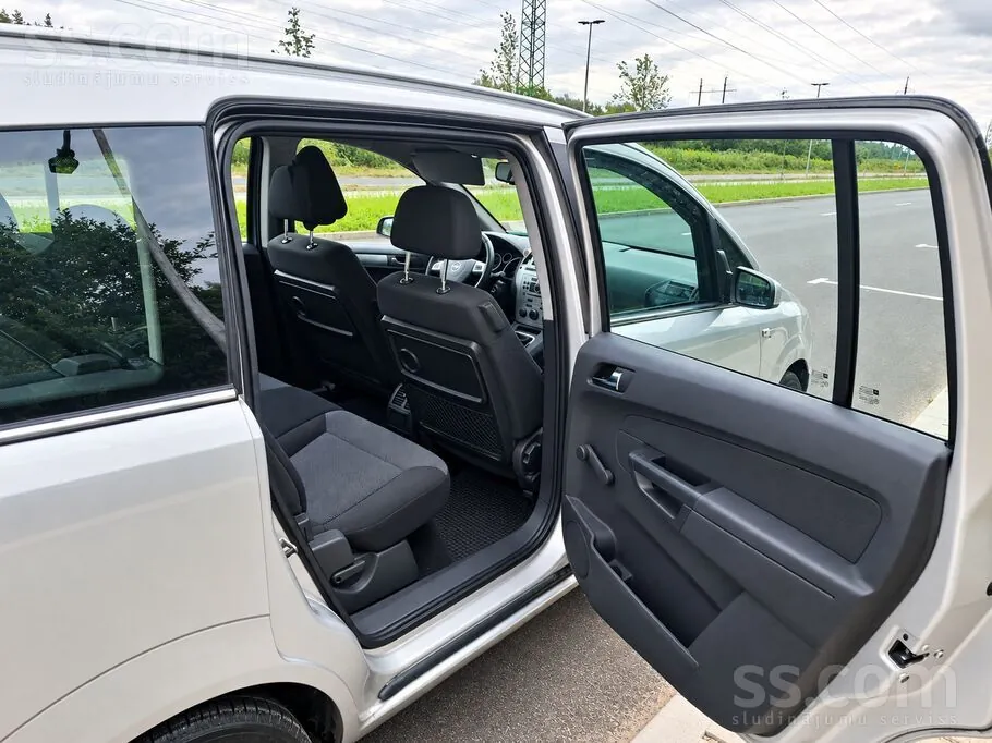Opel Zafira 2009 photo 5
