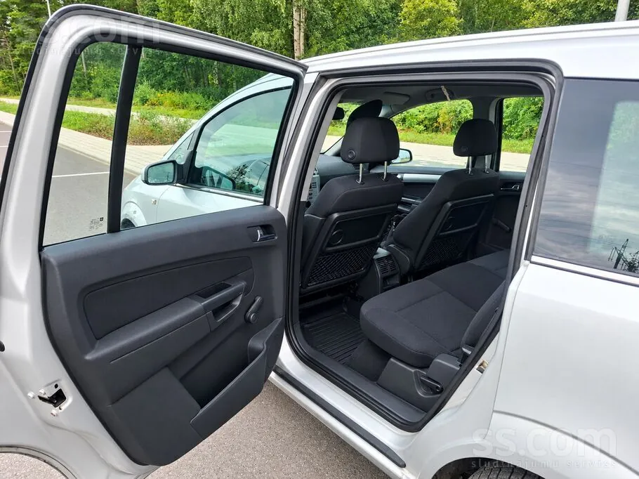 Opel Zafira 2009 photo 3